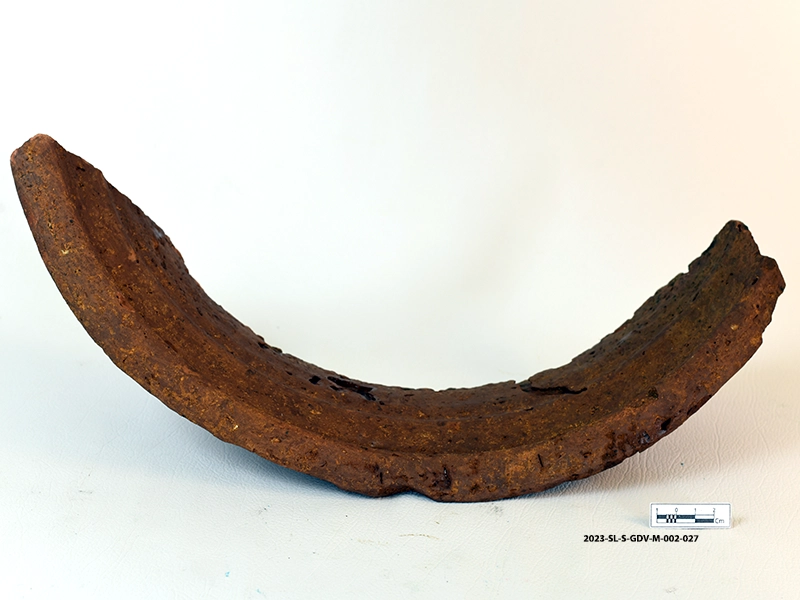 Part of a stand / pedestal — image 2