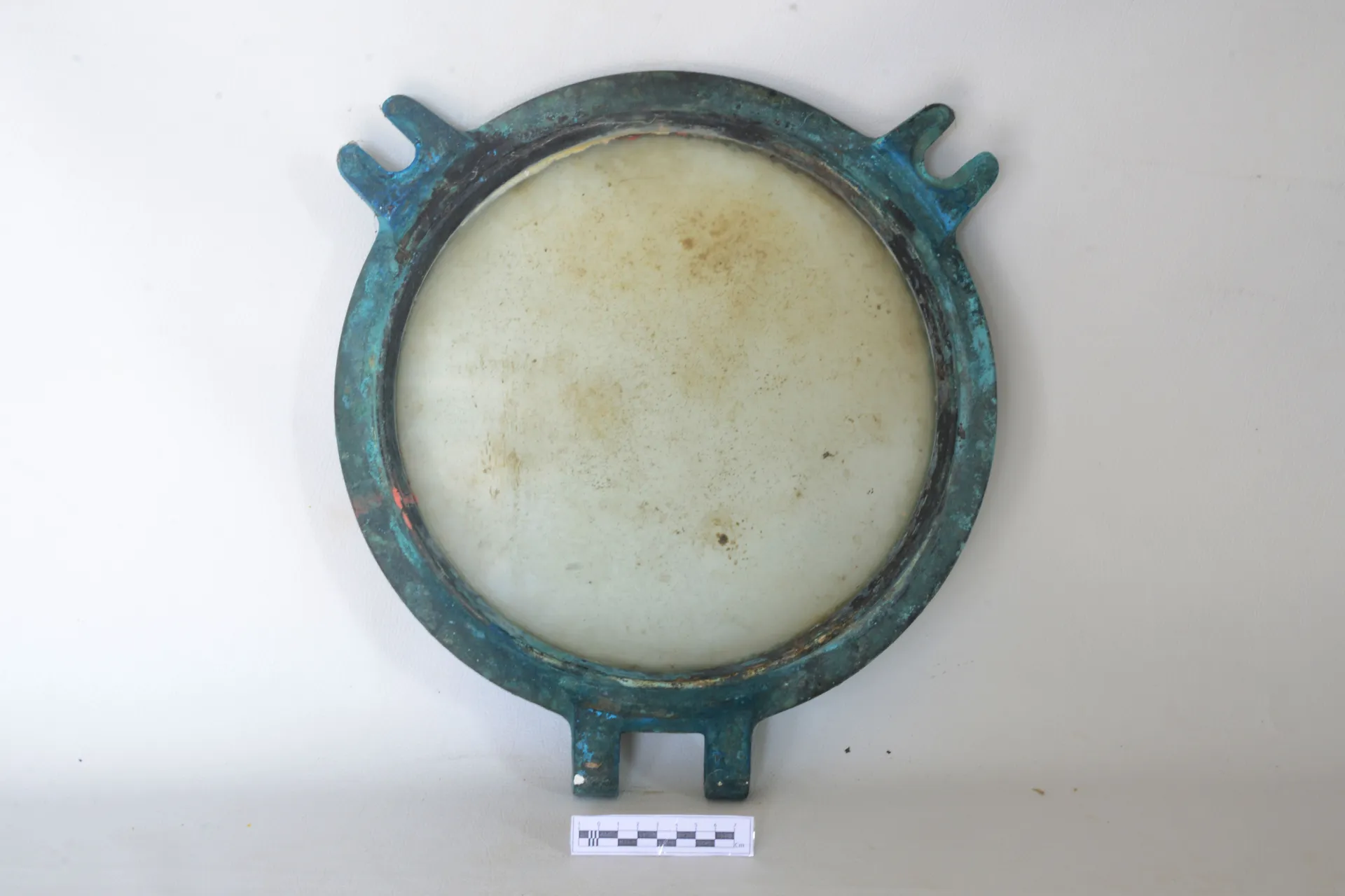 A round — image 2
