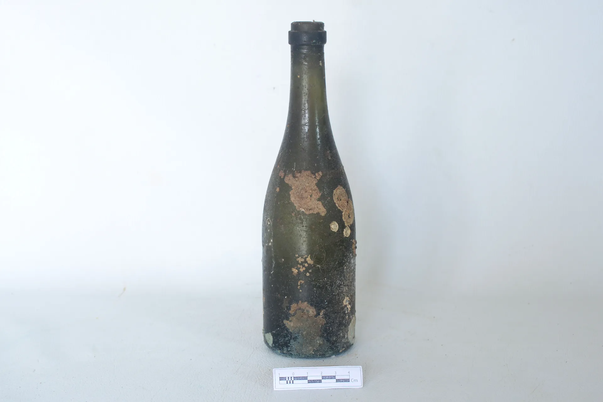 Glass Bottle-10 — Maritime Archaeology Museum