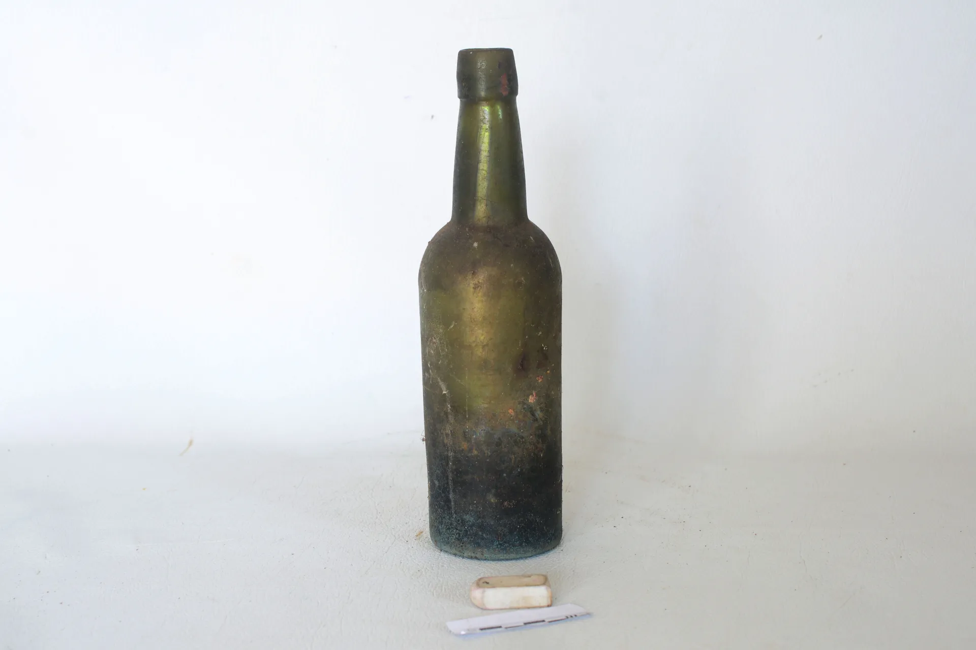 Glass Bottle-15 — Maritime Archaeology Museum