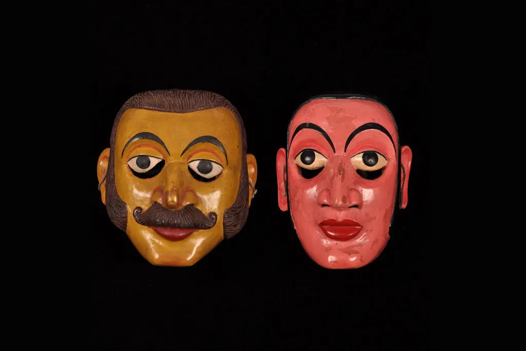 Arachchi Kolama — Ariyapla Mask Museum