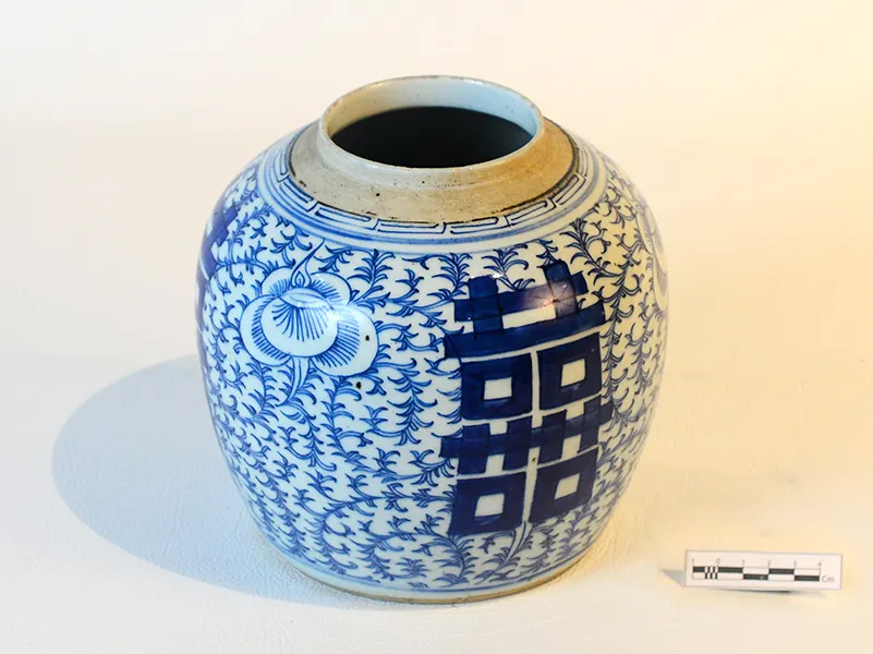 Chinese Earthenware Vessel — Maritime Archaeology Museum