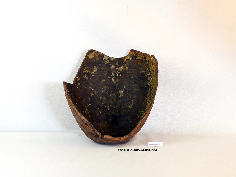 The part of a plat base  vessel  (Storage jar) — Maritime Archaeology Museum